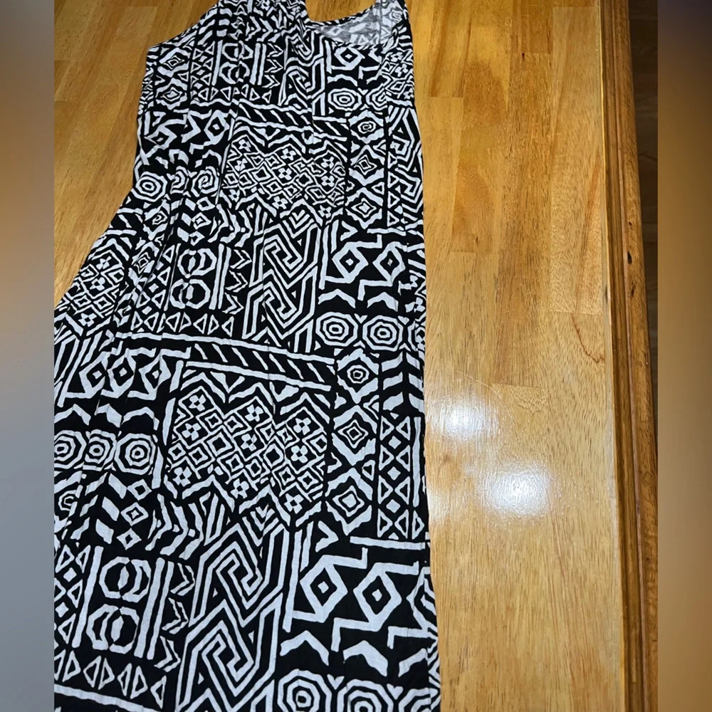 95% Rayon - Picture 4 of 4